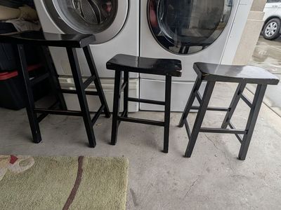 Solid wood bar stools black