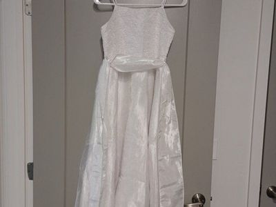 Beautiful White Dress girls size 10 or 12