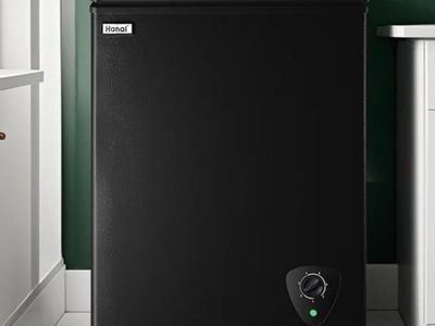 HANAI 3.5 Cu.Ft Chest Freezer,Energy-Saving NEW