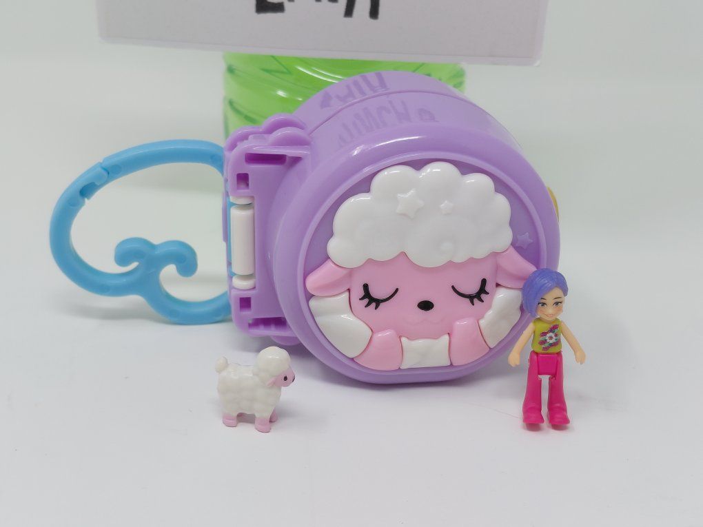 Polly Pocket Pajama Party Sleepy Pets Compact Playset