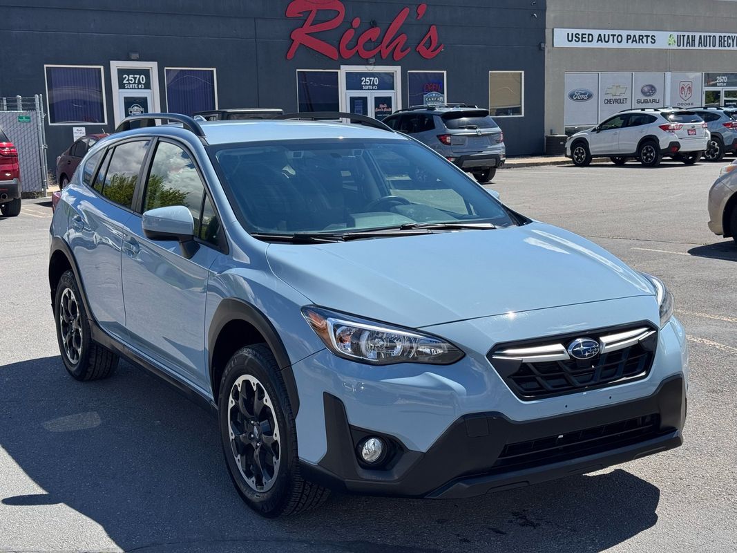 2023 SUBARU CROSSTREK Premium
