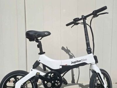 ** Moving and need gone**
JupiterBike Discovery X5 folding e-bike in like ne