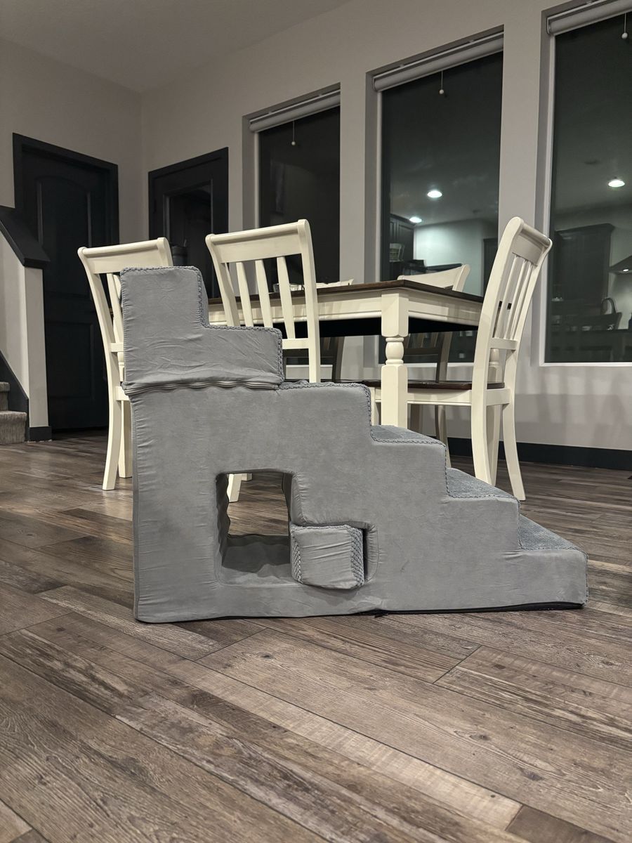 Dog stairs
