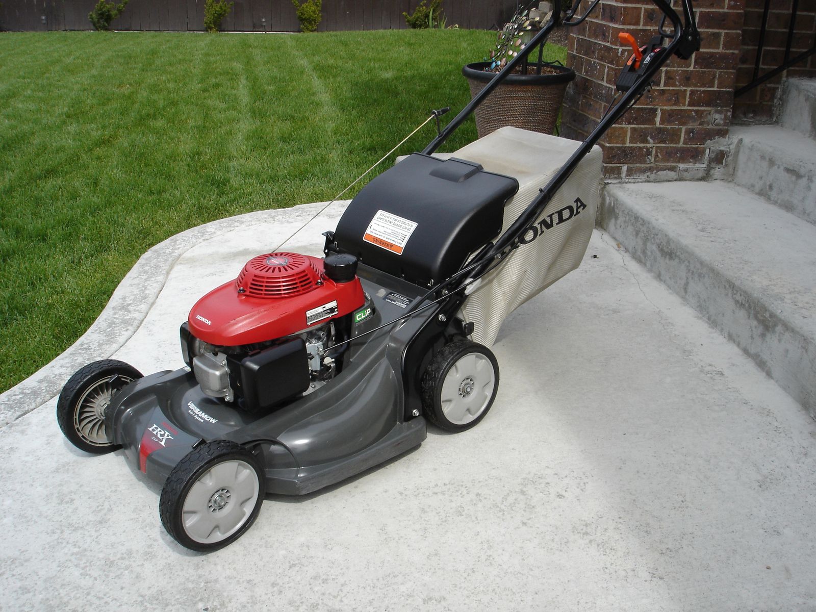 Honda HRX Clutched Lawn Mower – Top-Tier Performance -  Super Clean - Runs Perfect