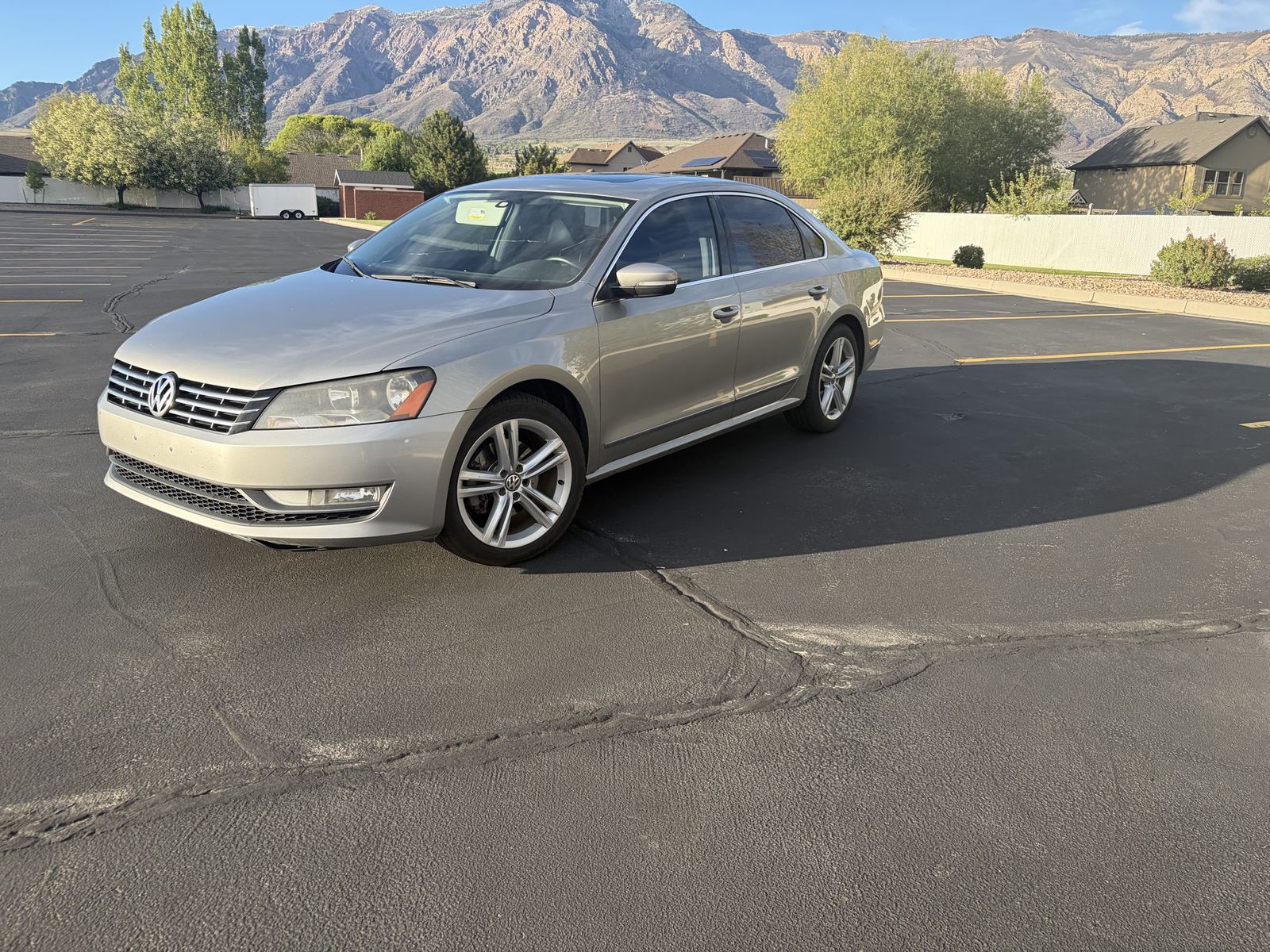 2013 VOLKSWAGEN PASSAT 2.0L TDI SEL Premium