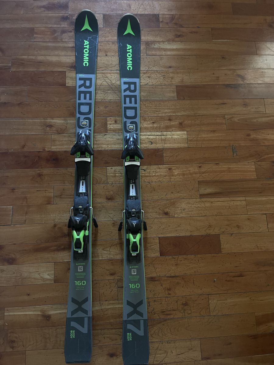 Atomic x7 redster skis