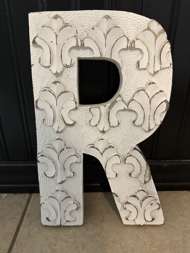 Letter R Decor