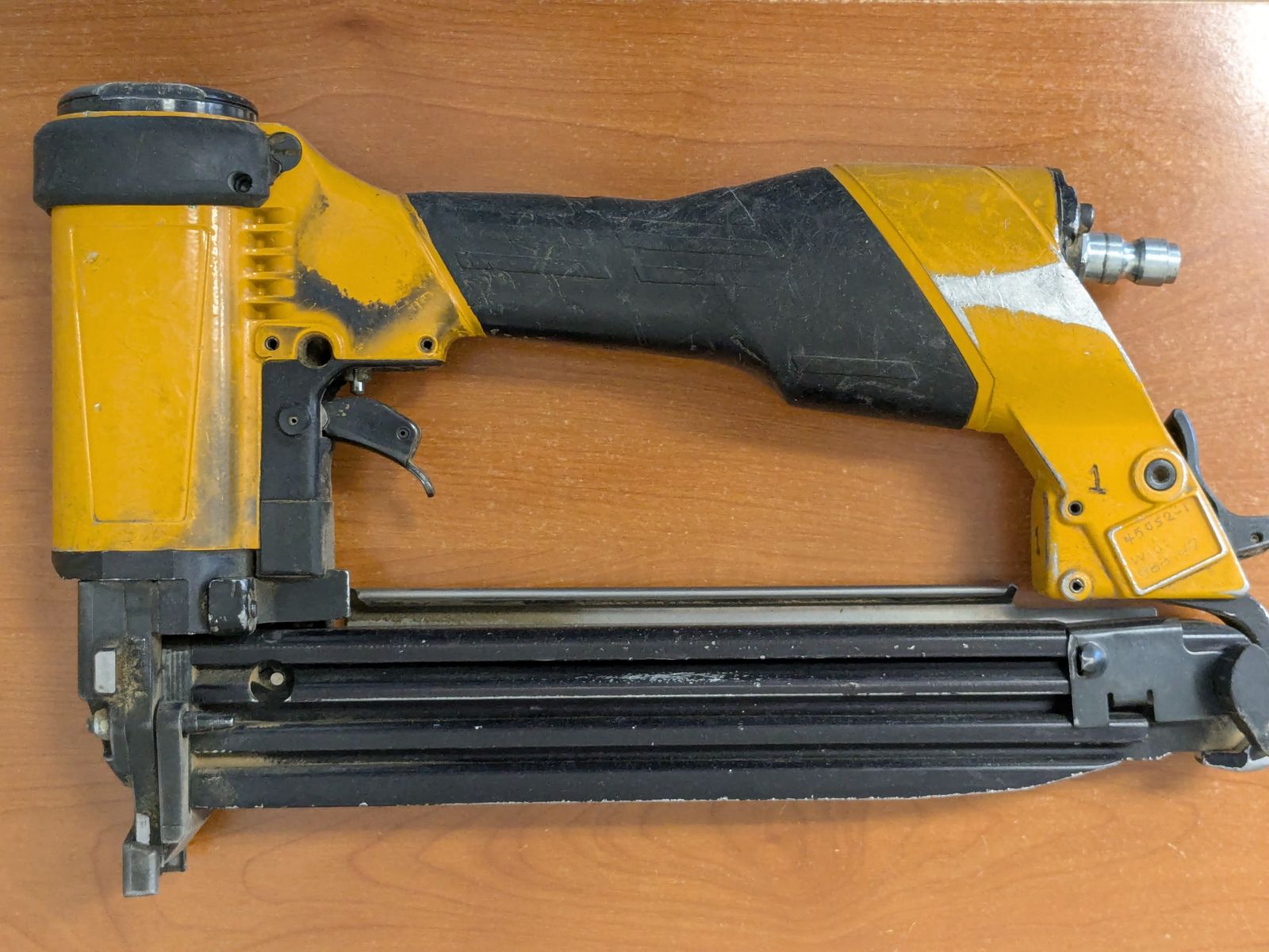 (3) Dewalt Pneumatic Staple Guns - Model 450S2