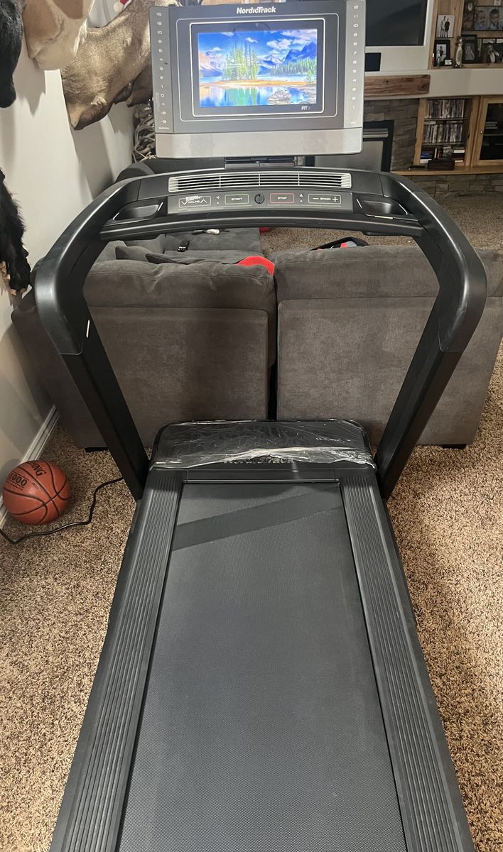 Nordic Trak Commercial Treadmill