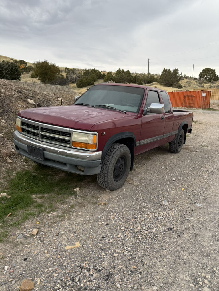 1996 DODGE DAKOTA SLT