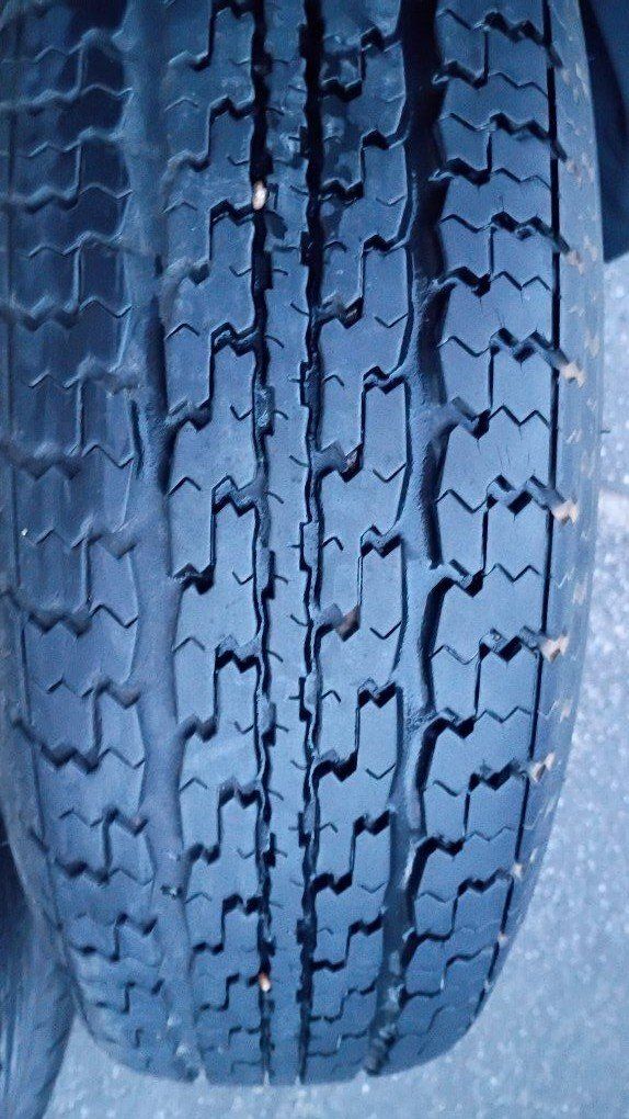 * Great ST225/75R15 Trailer Tire *
