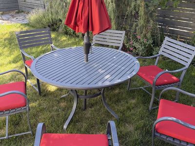 Outdoor Table, 6 Chairs with/pads and Umbrella