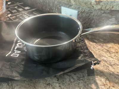 Brand new Hexclad sauce pot