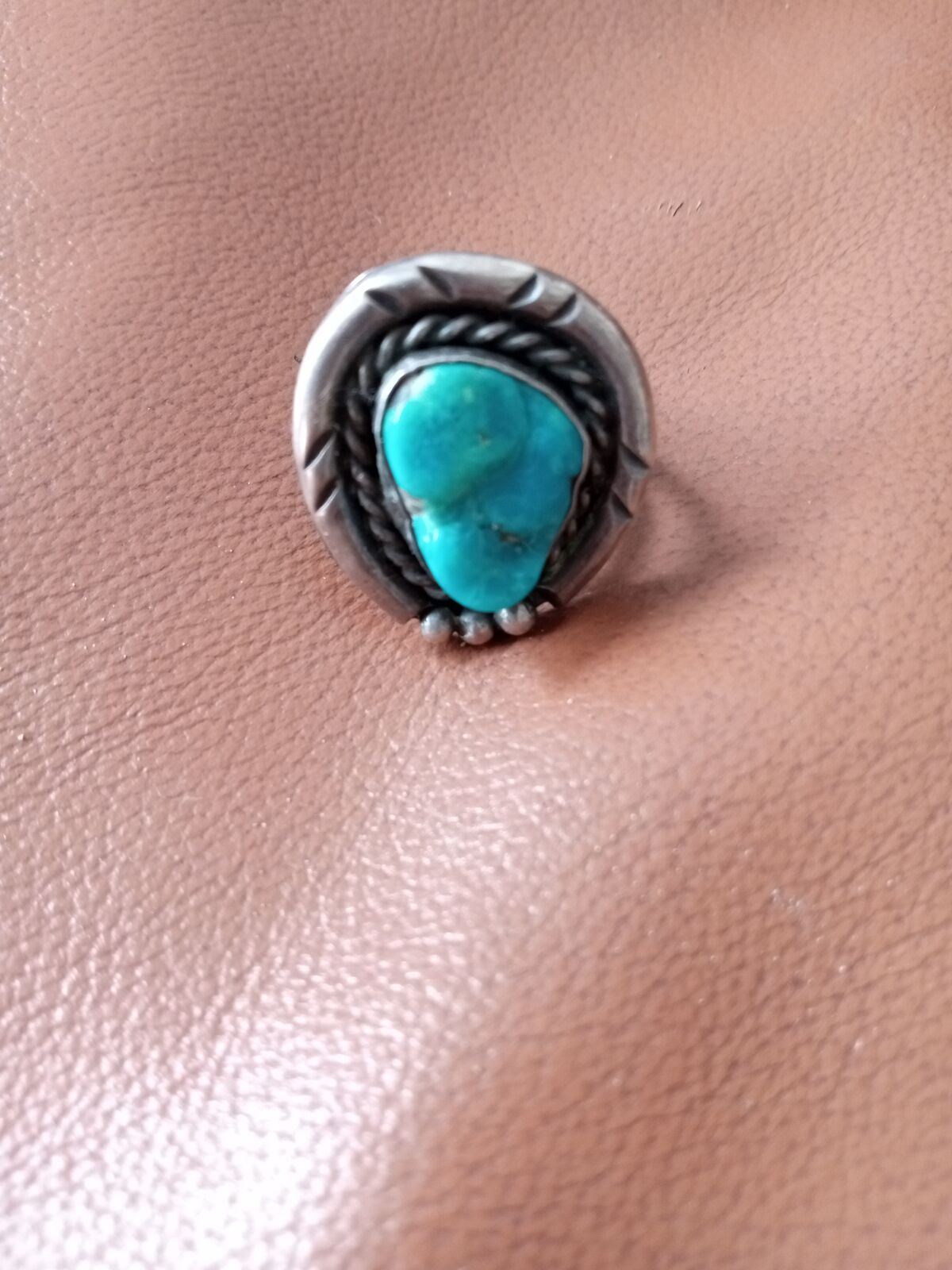 Vintage Native American sterling silver and turquoise ring
