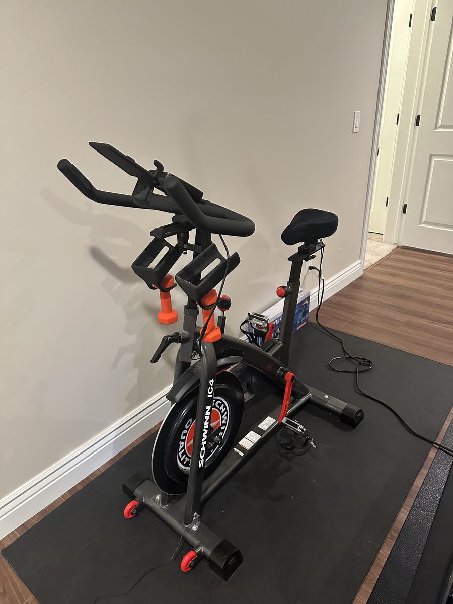 Schwinn IC4