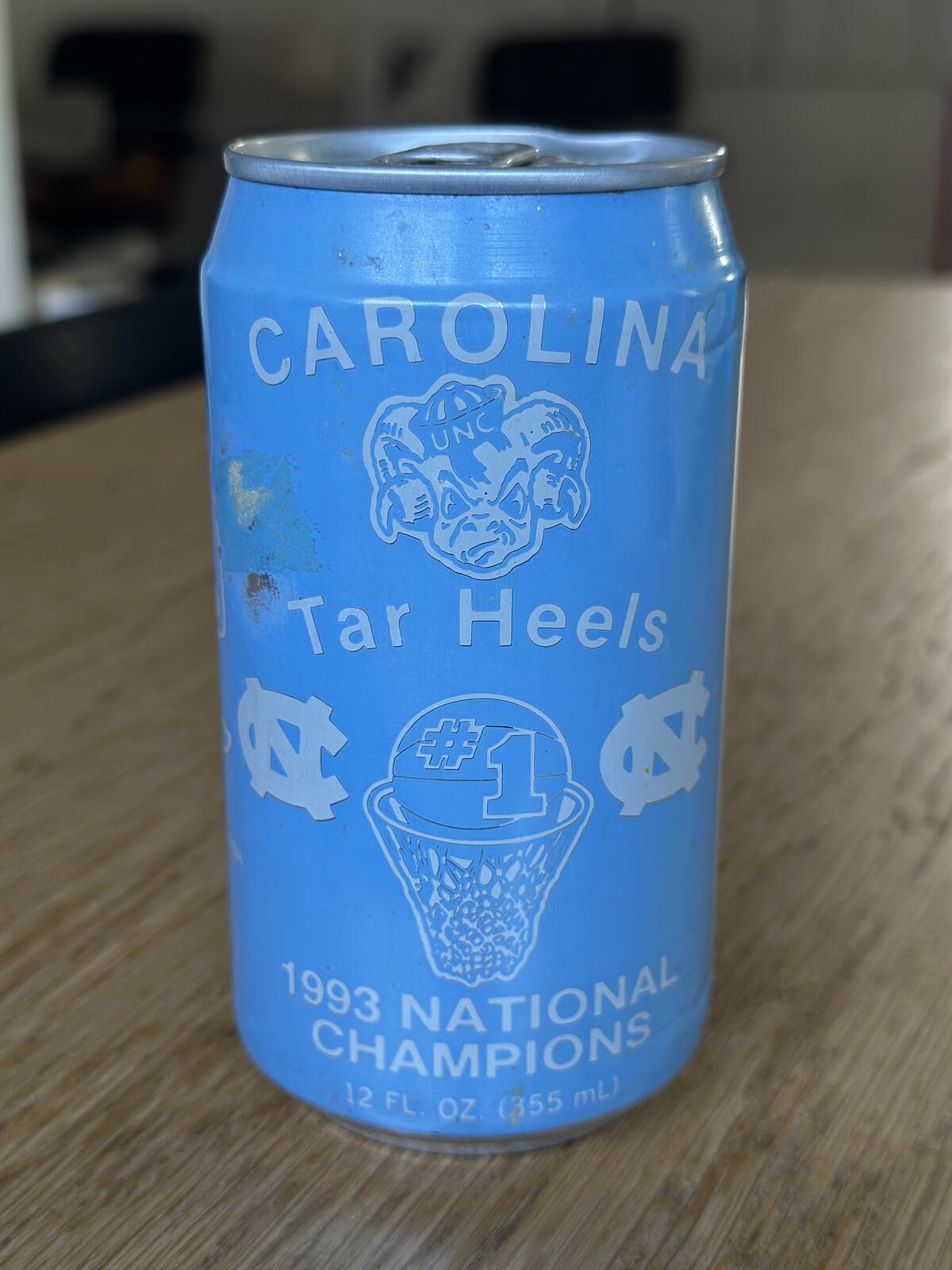 1993 NCAA National Champions UNC Coke Can. Unopened. University of North Carolina Basketball. card