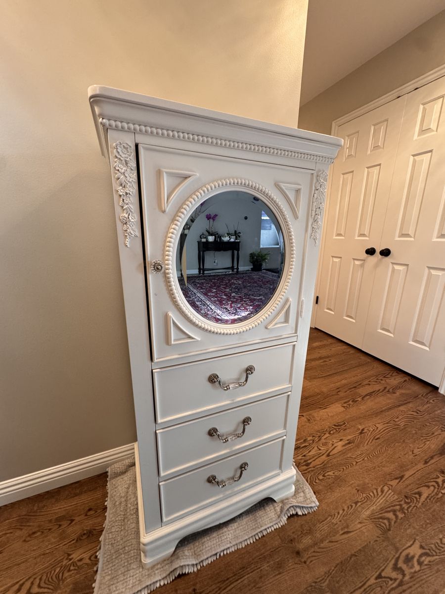 Tall vanity dresser/bureau