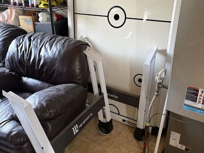 Air hockey table