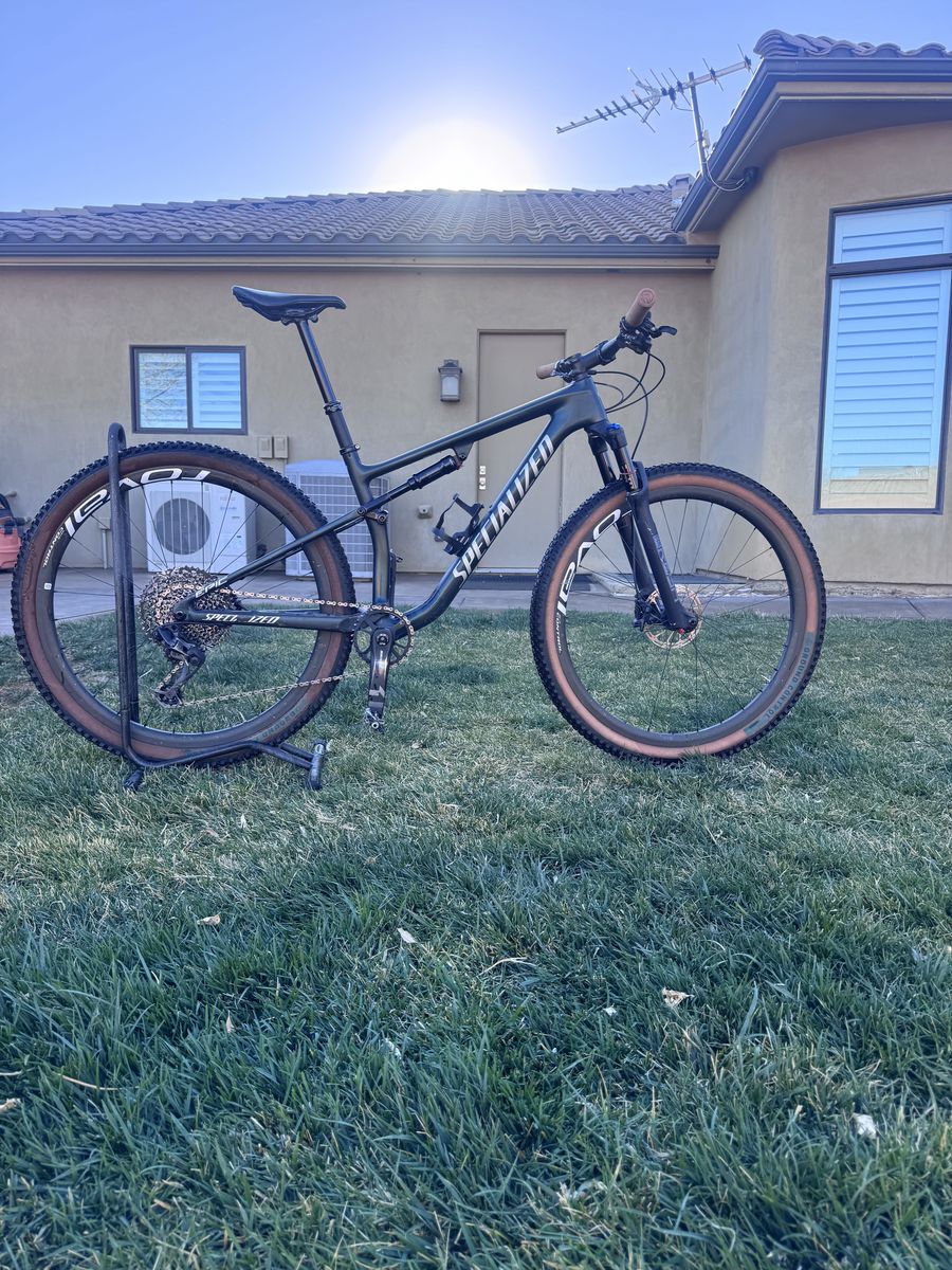 2021 Specialized Epic Evo  Mountain Bike