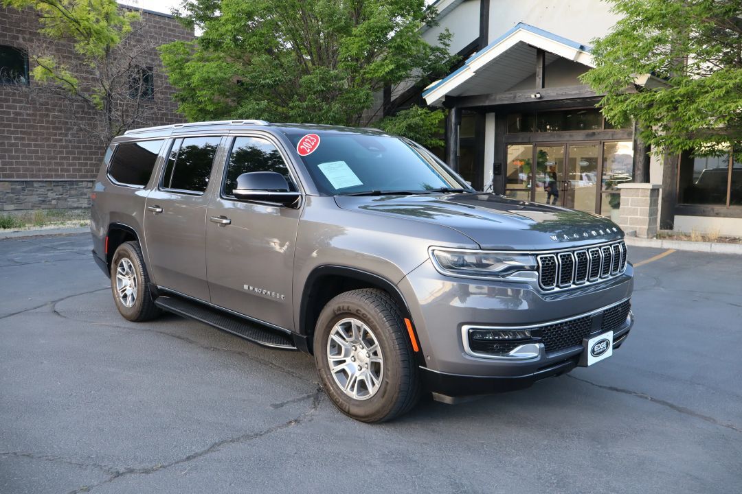 2023 Jeep Wagoneer L Base