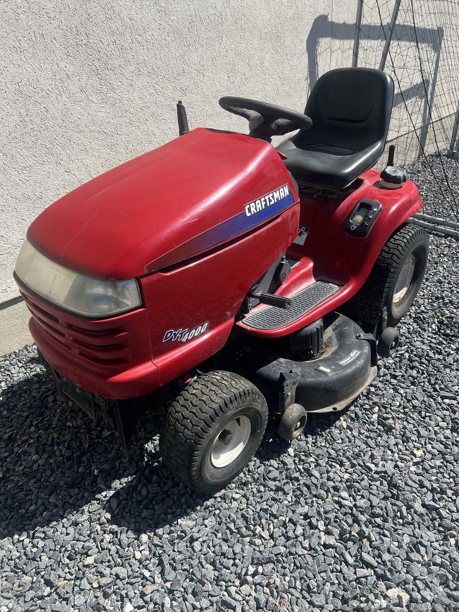 Craftsman Riding Lawn Mower