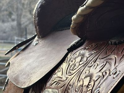 Western Saddle Tooled Leather Barrel Racing Saddle Brown