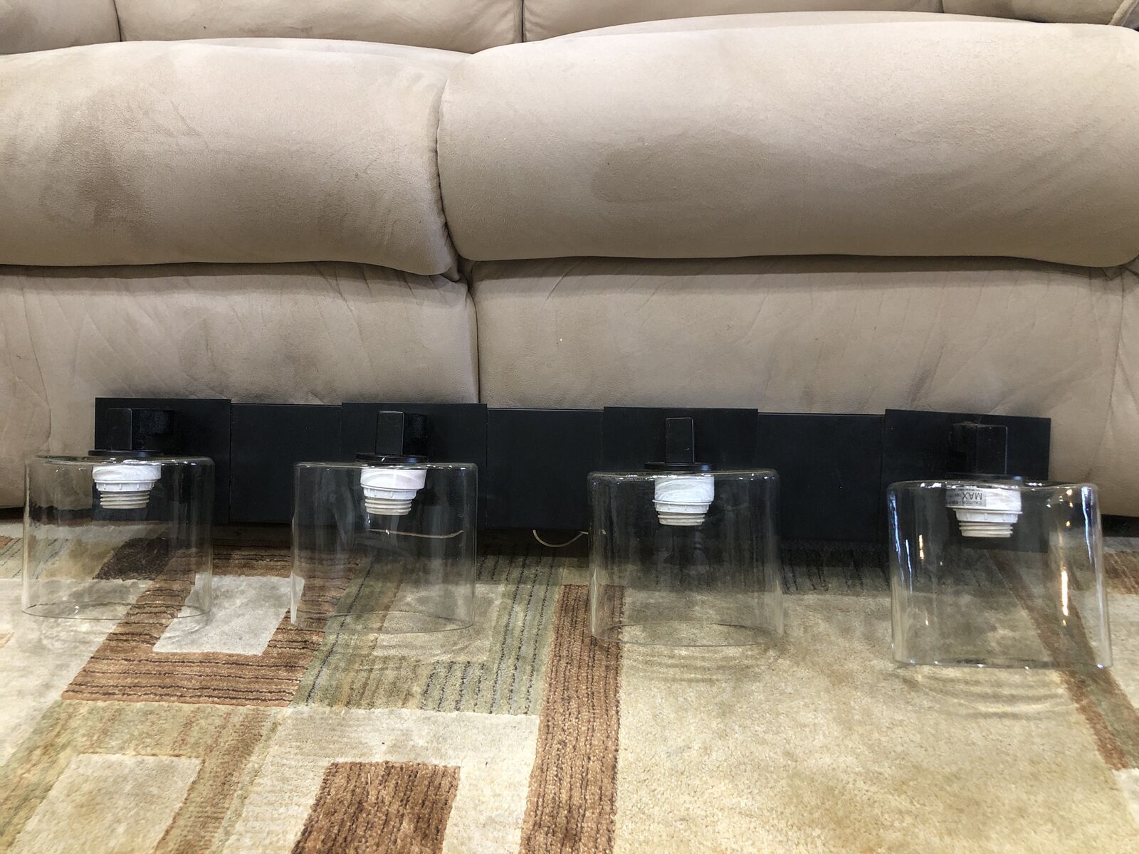 Modern 4-Light Bathroom Vanity Fixture with 4 Glass Oval Globes