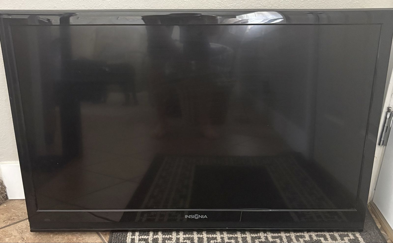 Insignia TV