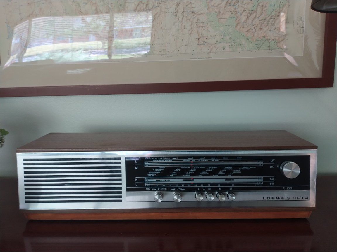 Loewe Opta R 130 Tube Radio