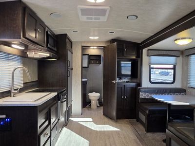 2019 Shadow Cruiser 193MBS – 23ft, 1 Slide, Sleeps 4, Lite trailer tow with your suv or small truck