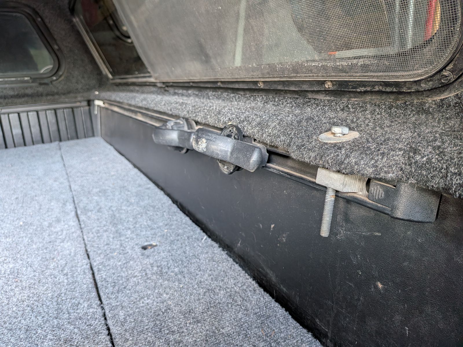 Main image 6