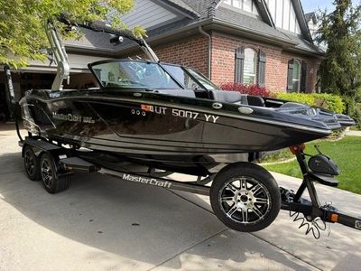 2018 MasterCraft NXT20 – Fully Loaded 50th Anniversary Edition