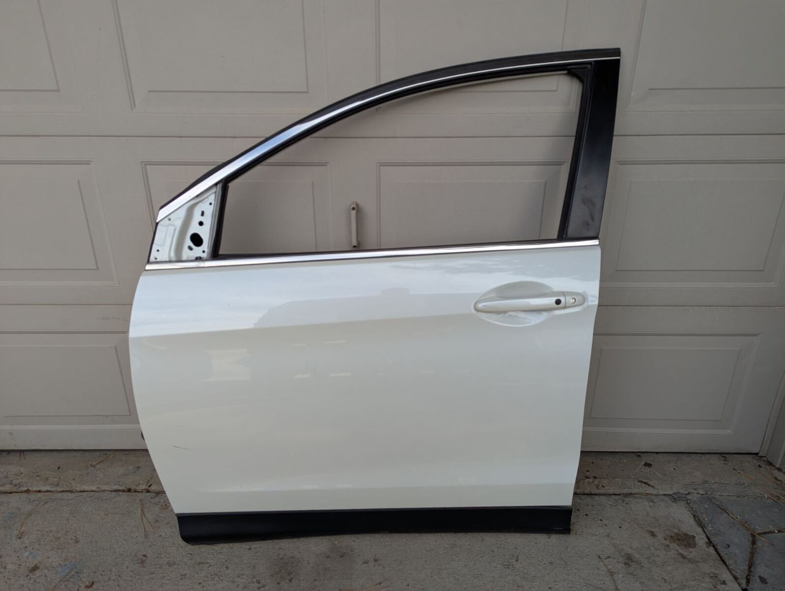 Honda CRV 2012-2016 Door Left Driver Side Front Complete Assembly (Off White)