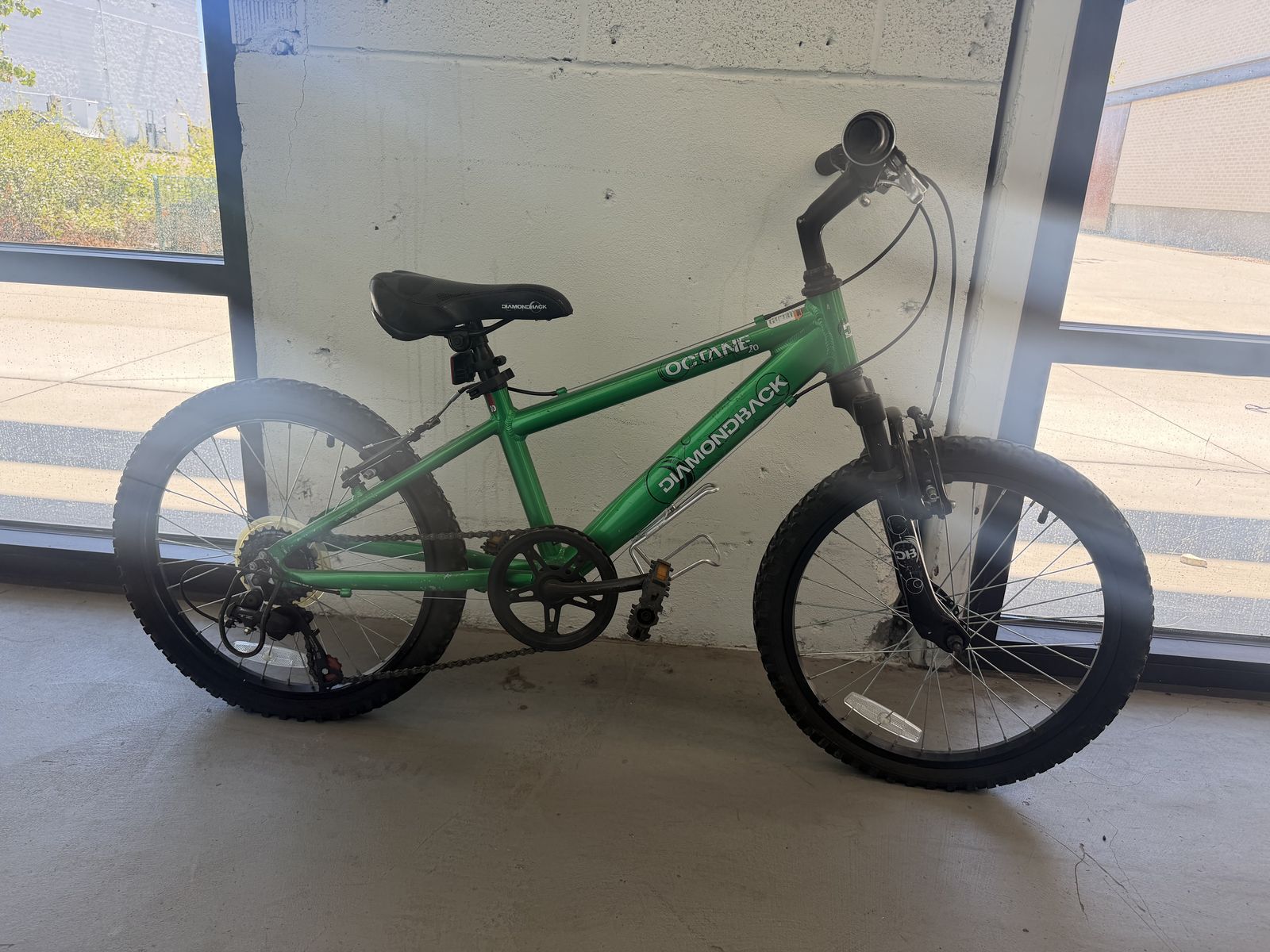 Diamondback Octane 20 Kids Mountain Bike Green 6-Speed