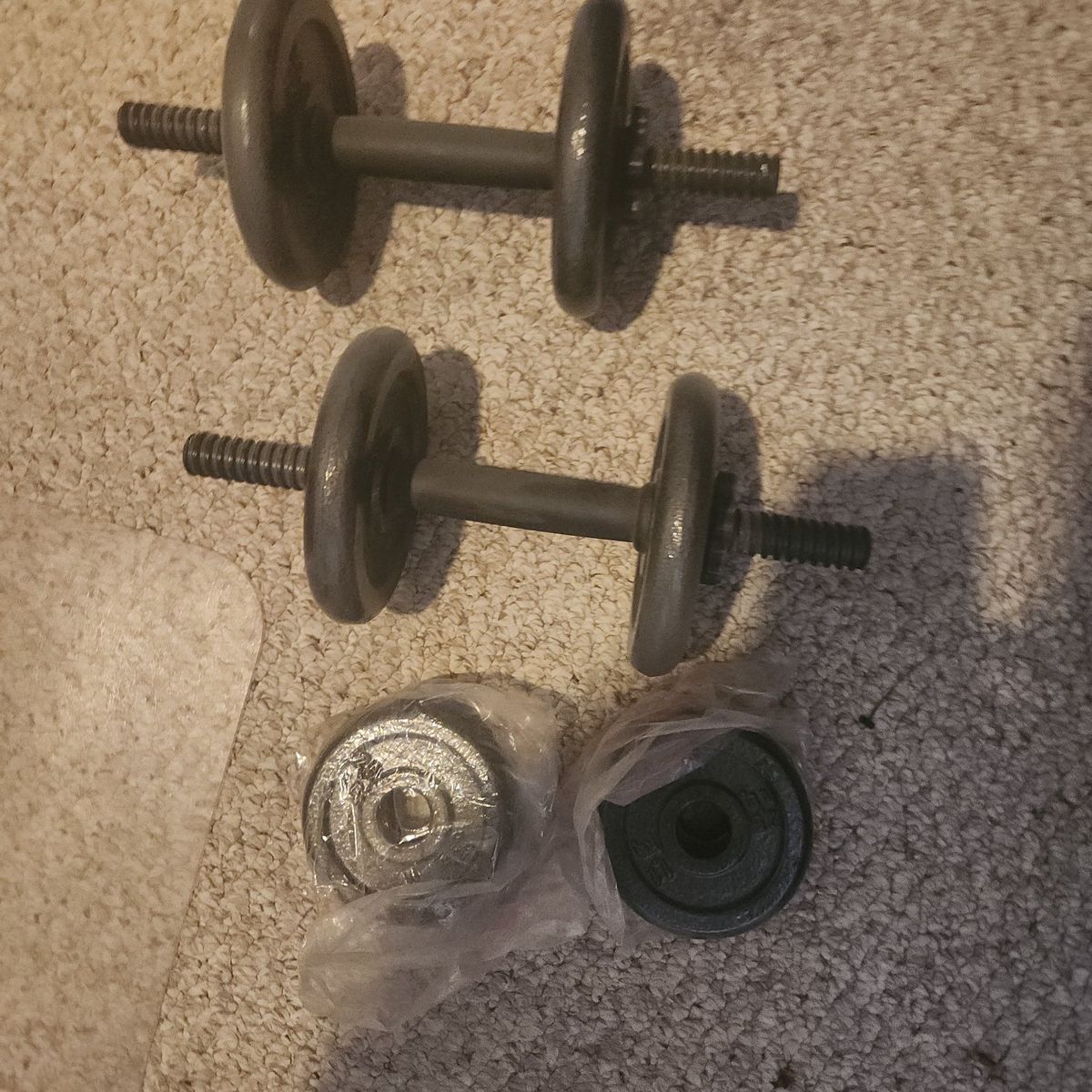 dumb bells 4 6 lb weights 4 2.5 lb 2bars