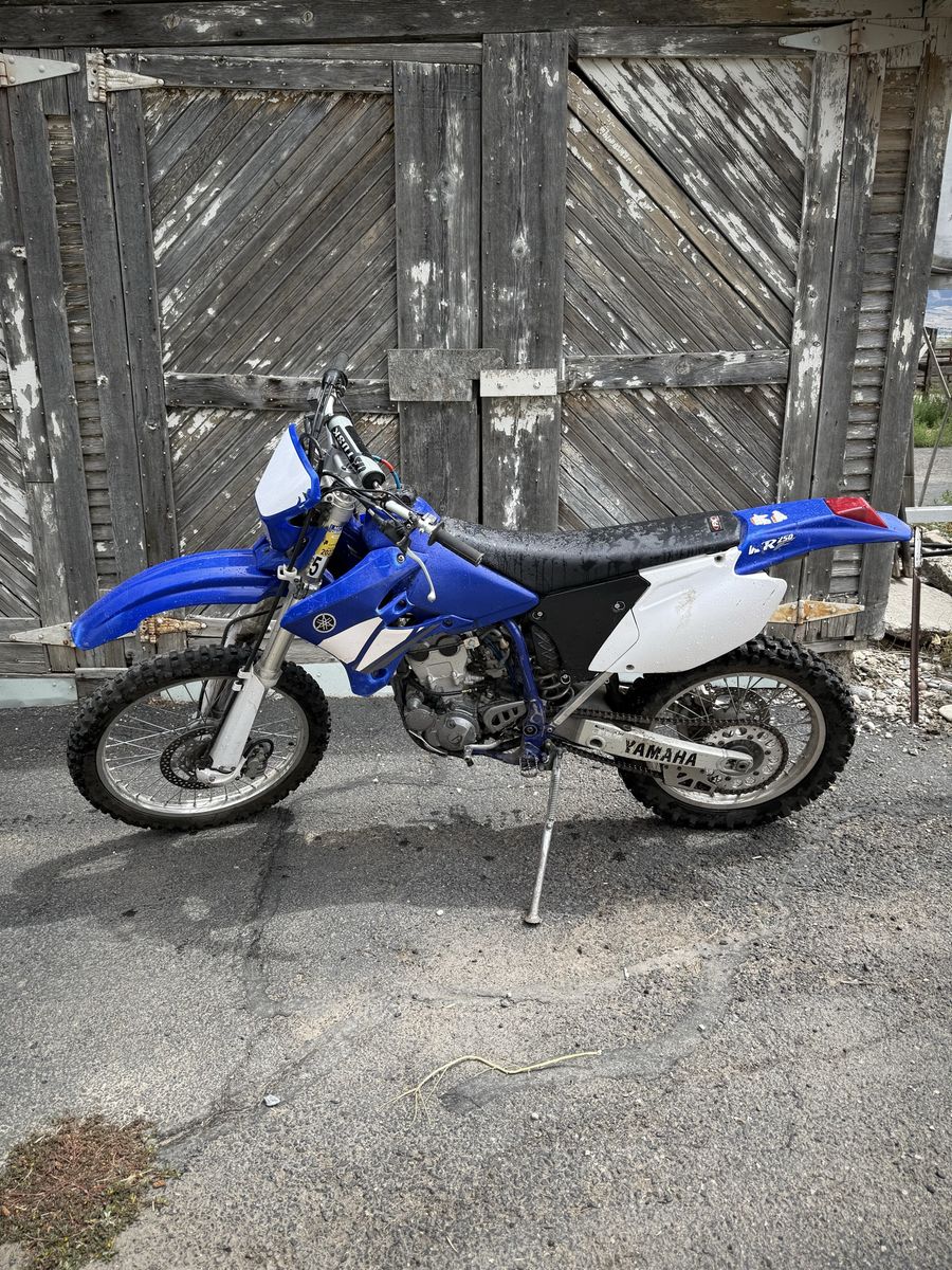 Yamaha WR 250 F Dirt Bike