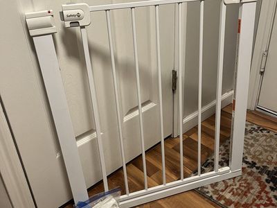 Safety 1st Baby Gate