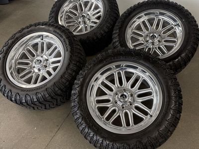 NEW 20x10 Fuel "ignites"/ 295/55/20 Patriot R/t