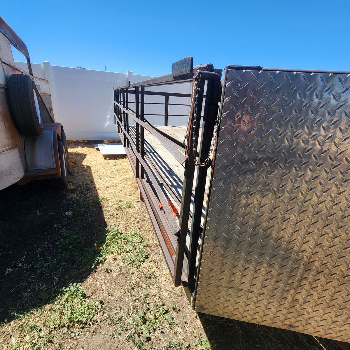 Utility Trailer - Flatbed with Side Rails & Diamond Plate Box - Good Condition