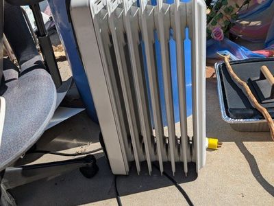 Portable Electric Space Heater, Oil-Filled Radiator, Personal Room Heating
