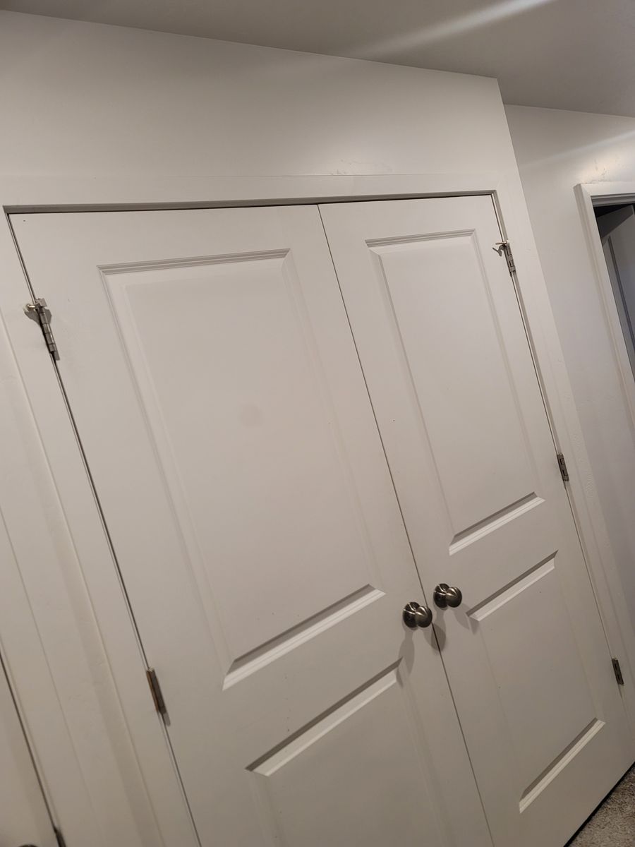 Huge, quiet and private Master Bedroom