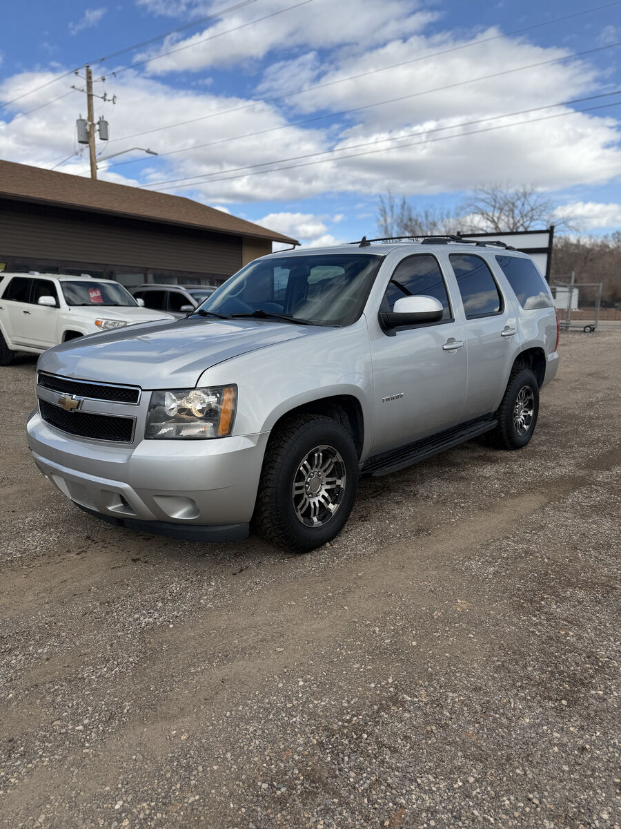 2011 CHEVROLET TAHOE