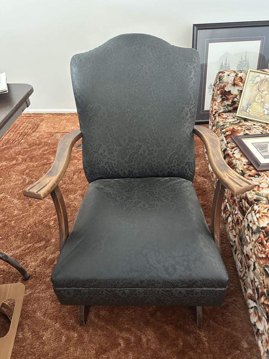VINTAGE rocking CHair
