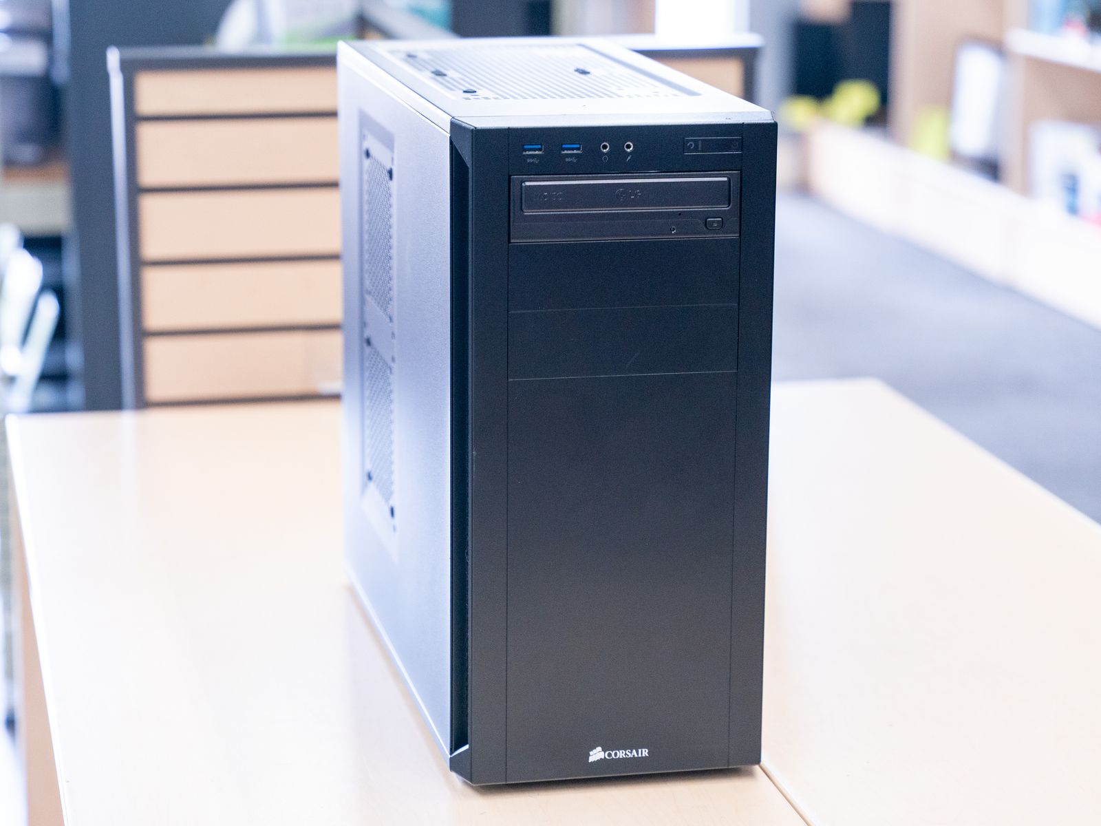 Custom i7-9700 Gamer 1TB SSD 32GB RAM RTX 4060Ti Windows 11 Gaming PC