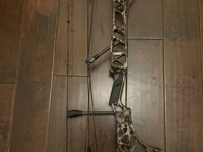Mathew’s Arc 30 hunting compound bow
