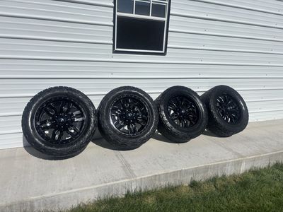 Fuel Sledge Wheels 20x10 8x180 with Toyo AT3