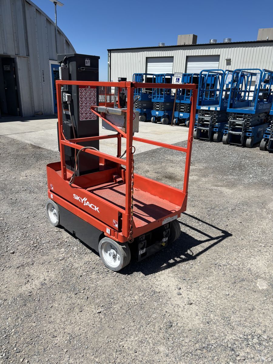 2016 Skyjack SJ16 Scissor Lift • 188 HRS • Warranty (id.7064)