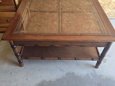 Coffee Table (Like New)