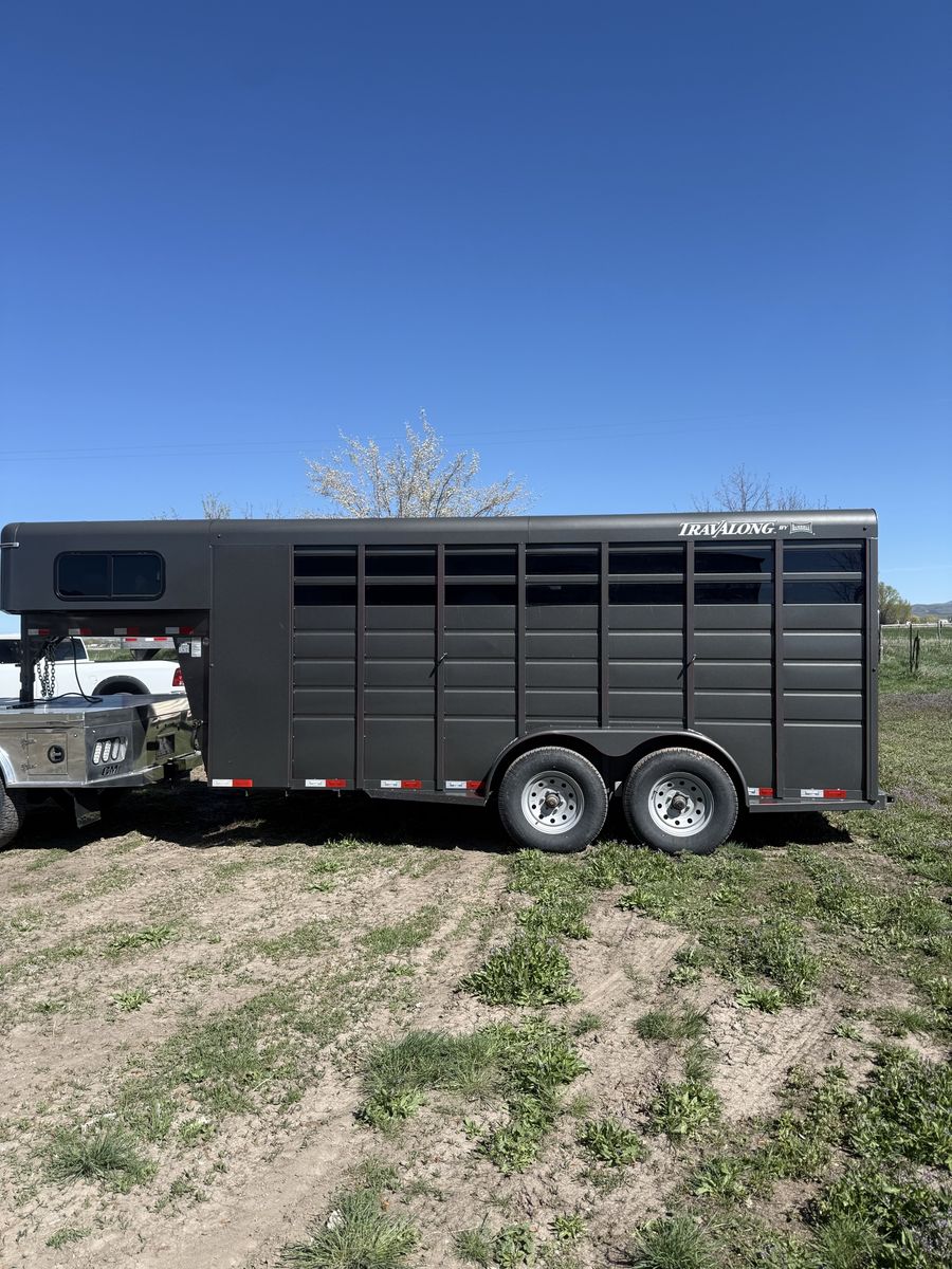 2023 Travalong Horse Trailer