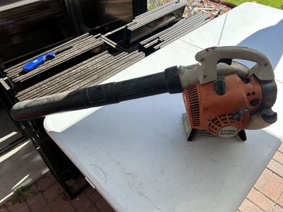 STIHL BG56C Gasoline Handheld Leaf Blower, Orange/White, 50:1 Mix, Works Great
